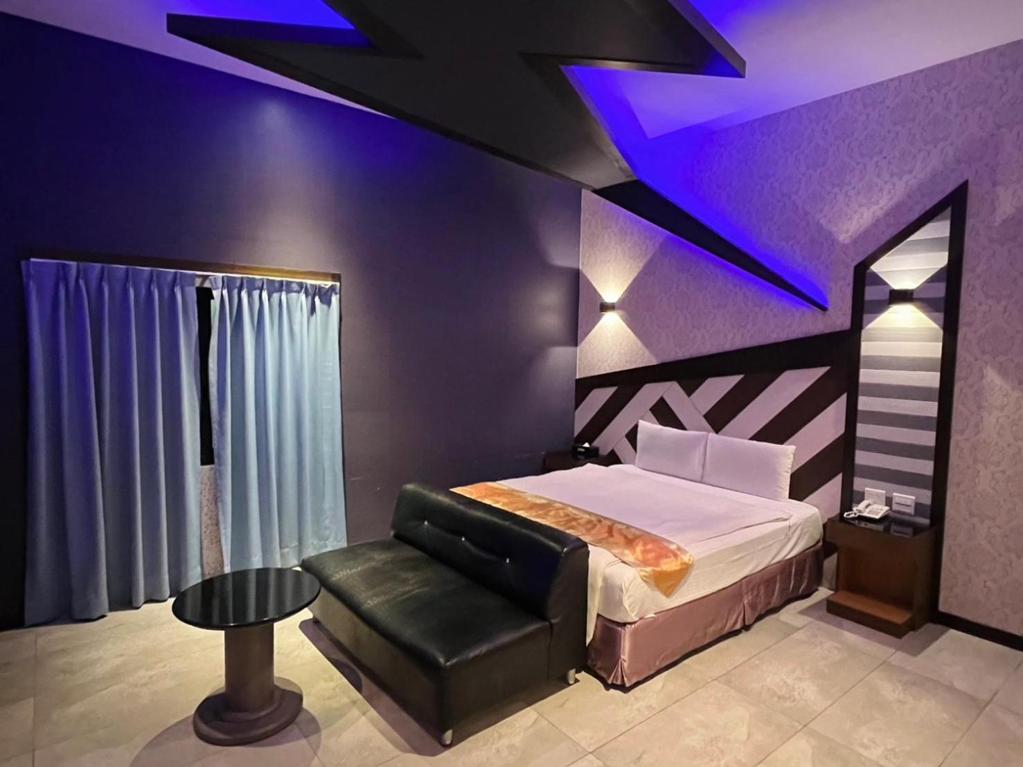Wei Feng Exquisite Motel Pintung Branch Pingtung Kültér fotó