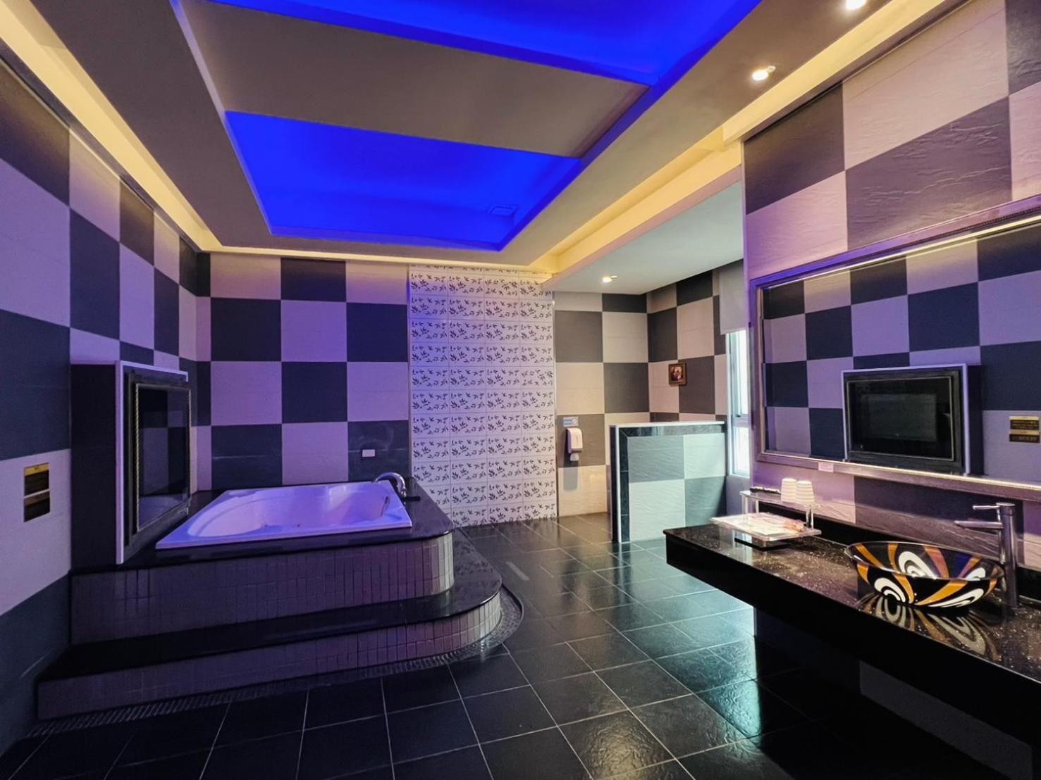 Wei Feng Exquisite Motel Pintung Branch Pingtung Kültér fotó