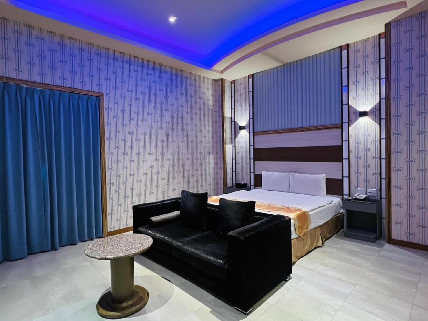 Wei Feng Exquisite Motel Pintung Branch Pingtung Kültér fotó