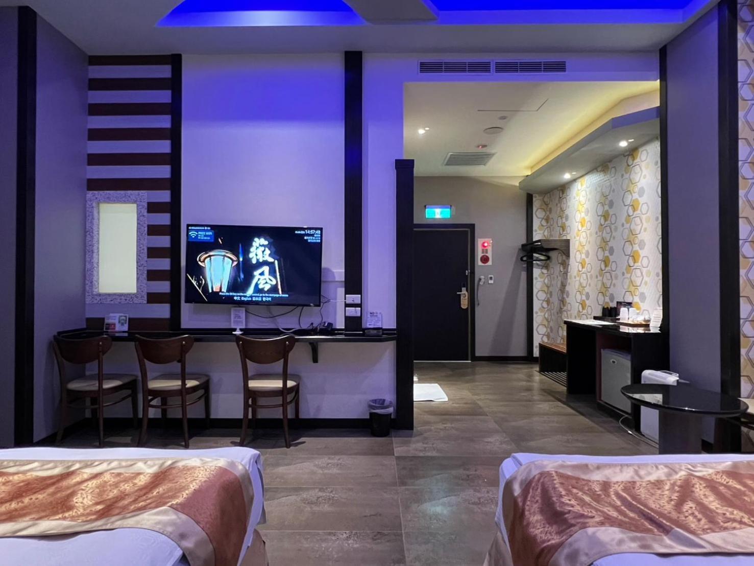Wei Feng Exquisite Motel Pintung Branch Pingtung Kültér fotó